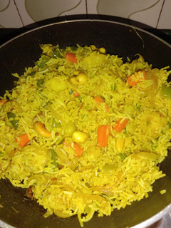 વેજ પુલાવ(veg pulav recipe in gujarati) રેસીપી મુખ્ય ફોટો