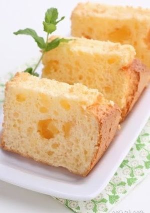 A picture of Pineapple Cheesecake Chiffon.