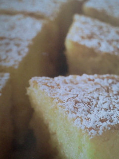 A picture of lemon drizzle cake.