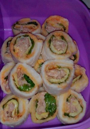 A picture of Tuna Sandwich Rolls.