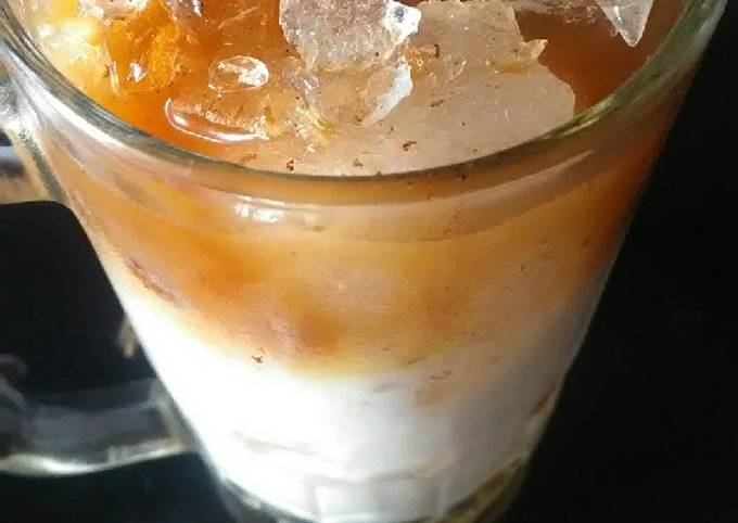 Resep Es Kopi Susu Janji jiwa ala Rumahan oleh Laurensia - Cookpad