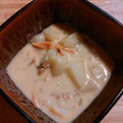 A picture of Creamy Potato Soup.