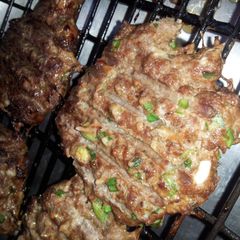 A picture of Green onion burgers.