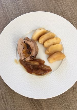 Une photo de Filet mignon farci-pommes fruit-échalotes