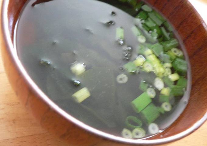 Recipe of Favorite Super Easy Wakame Soup