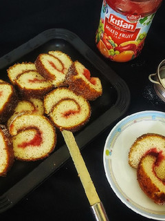 ஜாம் ரோல்(jam roll recipe in tamil) செய்முறை முக்கிய புகைப்படம்