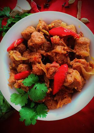 সয়া চাঙ্ক কারি(soya chunk curry recipe in Bengali) রেসিপির প্রধান ছবি
