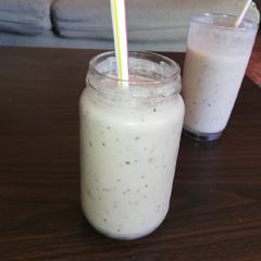 A picture of Simple smoothies 🍌 +🍍 + 🍑.