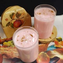Meethi Lassi (Rose Lassi) A picture of Meethi Lassi (Rose Lassi).