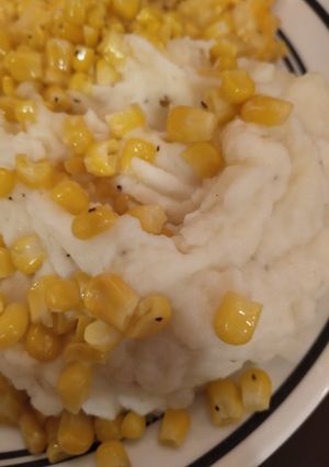 A picture of Creamy Mashed Potatoes.
