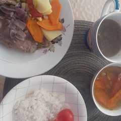 Guiso y caldos de res y de verduras, al estilo Coreano-レシピのメイン写真