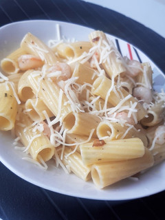 Una foto de Pasta al ajillo con gambas