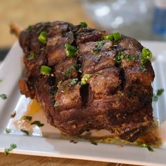 A picture of Pakistani lamb leg roast.