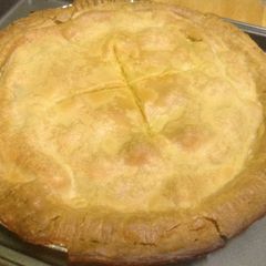 A picture of Creamy Chicken pot pie.