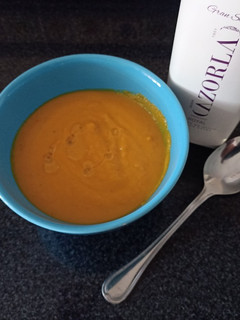 Una foto de Crema de zanahoria y calabacín