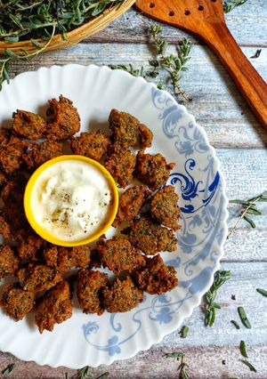 A picture of Moras Bhajiya / Pakoda.