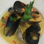 Smoked mussel and saffron soup