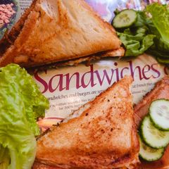 A picture of 3 Spice Sandwich.