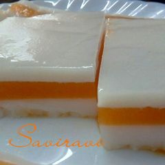 A picture of Coconut milk mango sandwich.