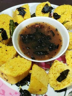 ढोकला (dhokla recipe in Hindi) रेसिपी मुख्य फोटो