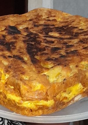 Una foto de Tortilla rellena de mozzarella