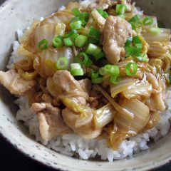 A picture of Simmered Wombok, Pork & Enoki.