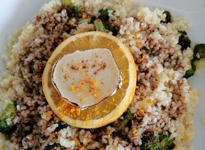 Una foto de Ensalada de brócoli y bulgur con vinagreta de naranja