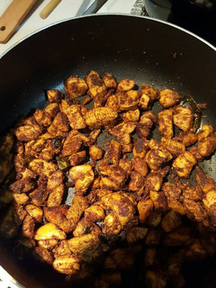 A picture of Indian chicken fry.