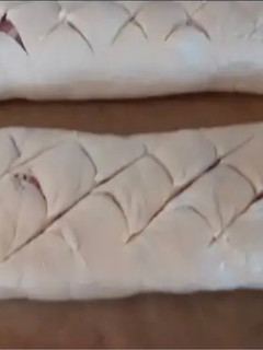 A picture of Christmas pastry roll.