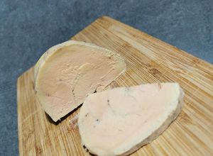Une photo de Foie gras aux porto et cognac