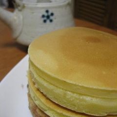 A picture of Stacked Imagawa Cake.