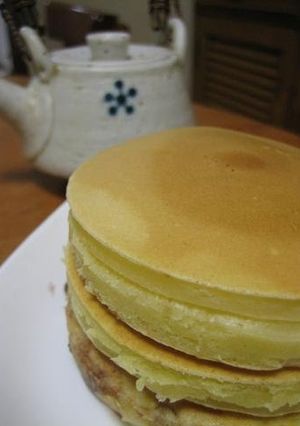 A picture of Stacked Imagawa Cake.