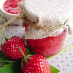 A picture of Special Strawberry Sauce With Kirsch.