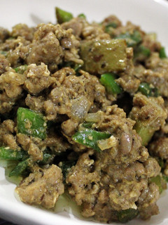 A picture of Chili Cheesy Beef w/ oyster sauce.