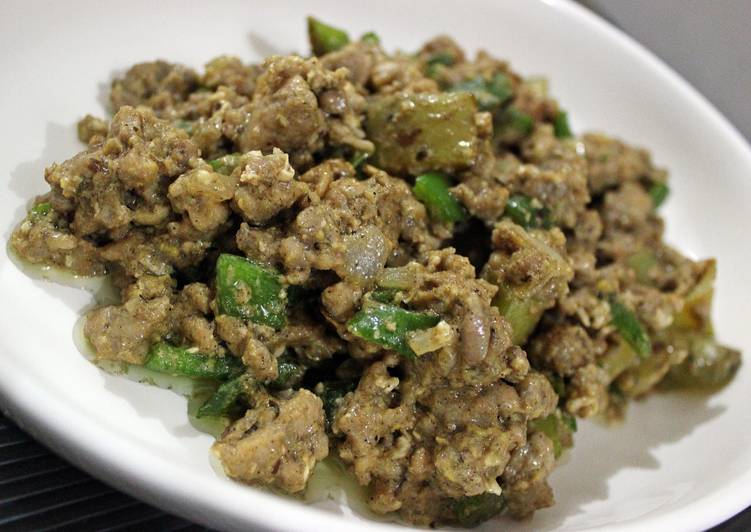 Recipe of Speedy Chili Cheesy Beef w/ oyster sauce