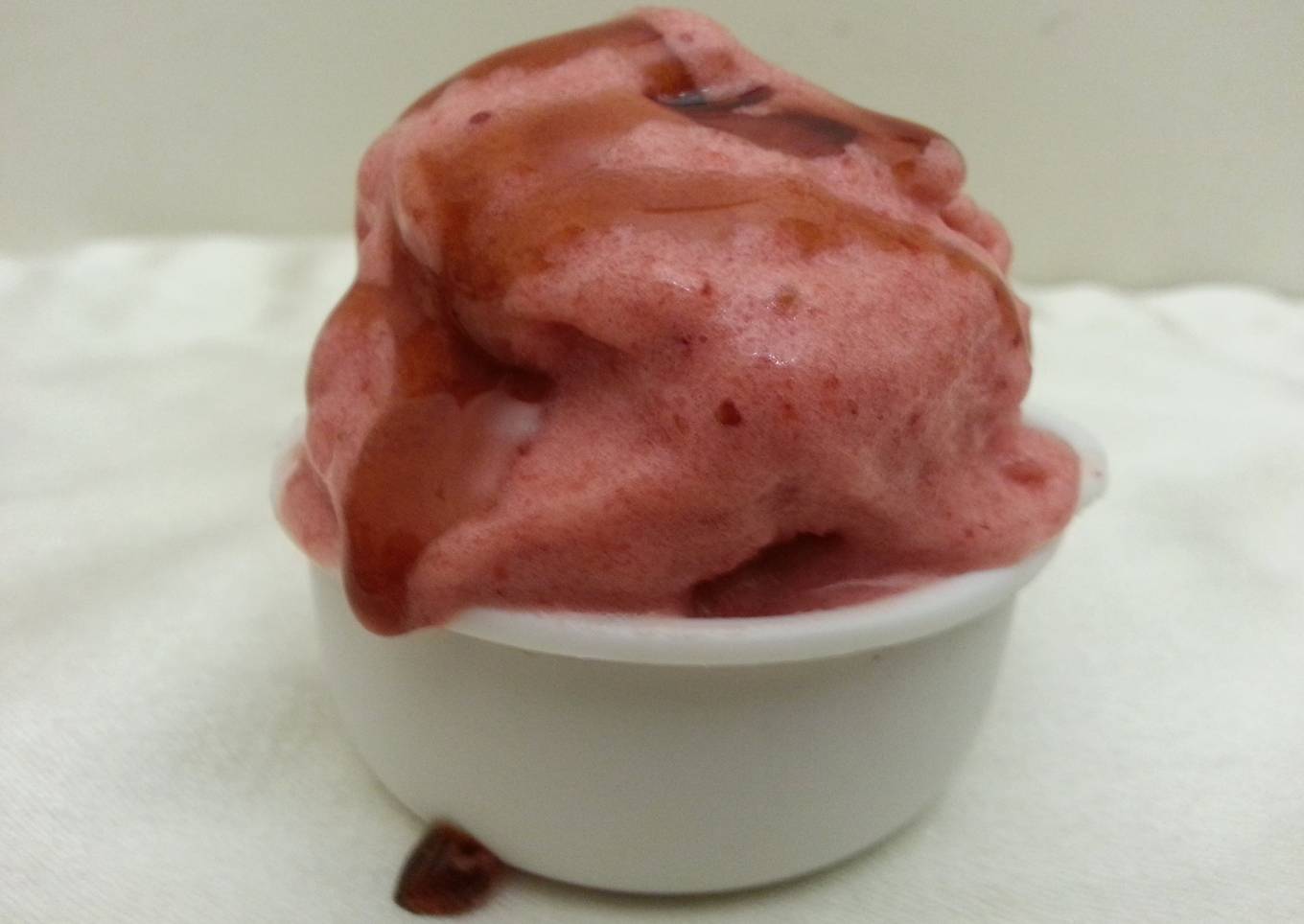 Strawberry Sorbet - really easy and healthy