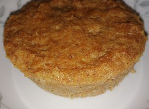 Una foto de Petit budín de manzanas y coco light