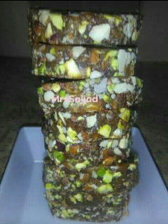 A picture of Dates and Nuts Energy Disc.