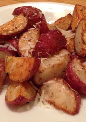A picture of Simple Rosemary & Garlic Parmesan Potatoes.