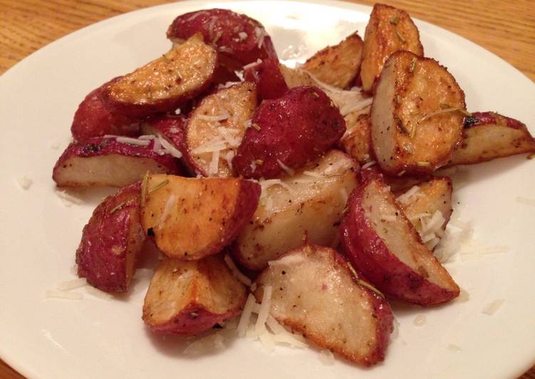 Recipe of Any-night-of-the-week Simple Rosemary &amp; Garlic Parmesan Potatoes