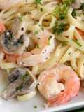 Fetuccini con camarón y hongos