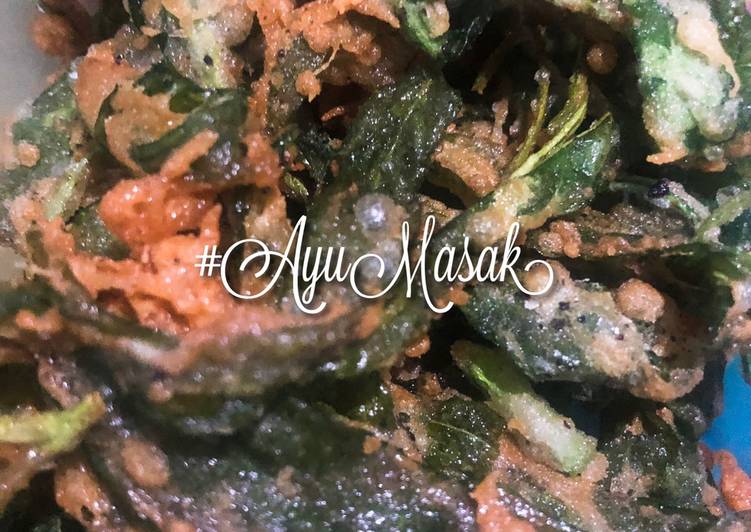 Mudah Cepat Memasak Keripik Bayam (Spinach Chips) Paling Enak