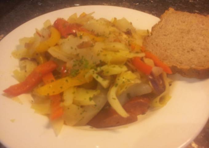 Easy & Tasty Cabbage, Peppers and Sausages