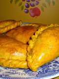 Empanadillas jamaicanas de calabaza (sunshine patties)