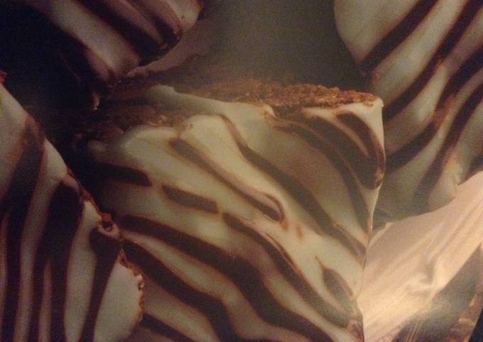 Simple Way to Make Any-night-of-the-week Chocolate Mint Squares
