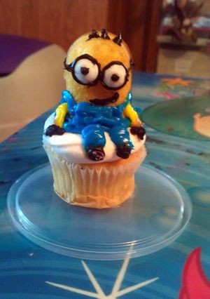 A picture of Despicable Me: Minion Cupcakes.