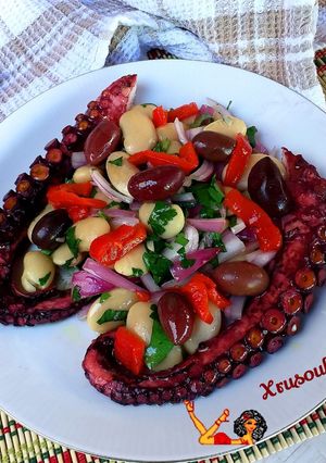 Φωτογραφία της συνταγής Χταπόδι🐙με γίγαντες σαλάτα