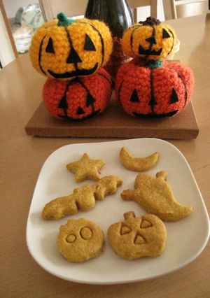 A picture of For Halloween! Kabocha Okara Cookies.