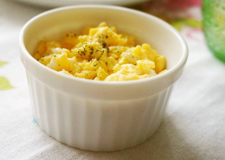 Recipe of Any-night-of-the-week Easy Microwave Scrambled Eggs