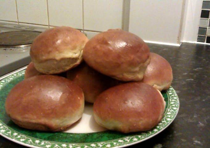 Perfect Burger Buns Recipe By Aaron vaux Cookpad